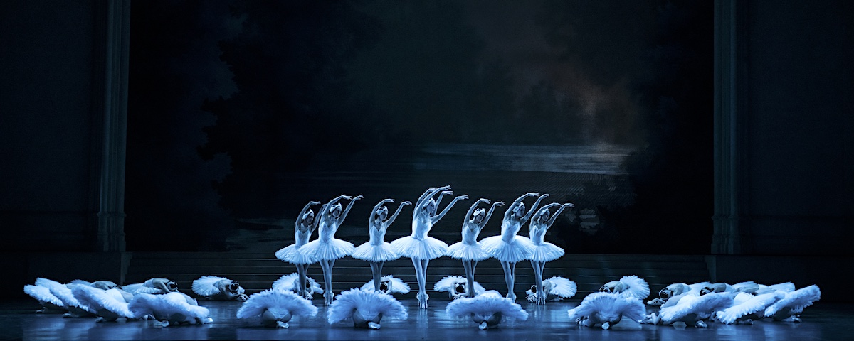 &raquo;Schwanensee&laquo;, 3. Akt: Das corps de ballet der Op&eacute;ra national de Paris &copy; Op&eacute;ra national de Paris/Julien Benhamou
