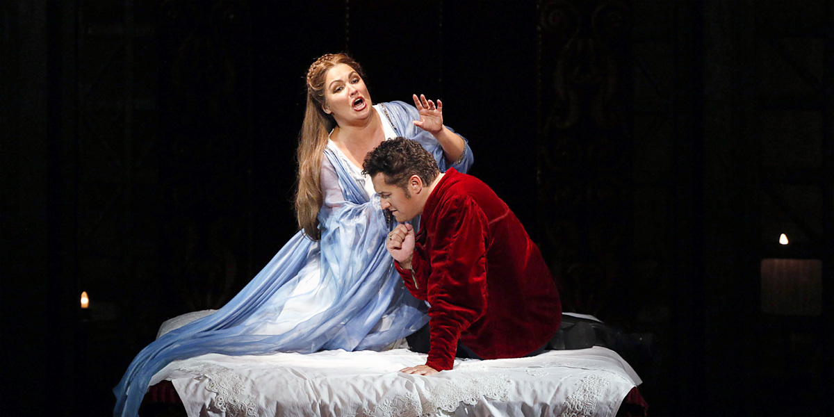 &raquo;Lohengrin&laquo;, 3. Akt: Anna Netrebko (Elsa) und Piotr Beczała (Lohengrin) &copy; Semperoper Dresden/Daniel Koch