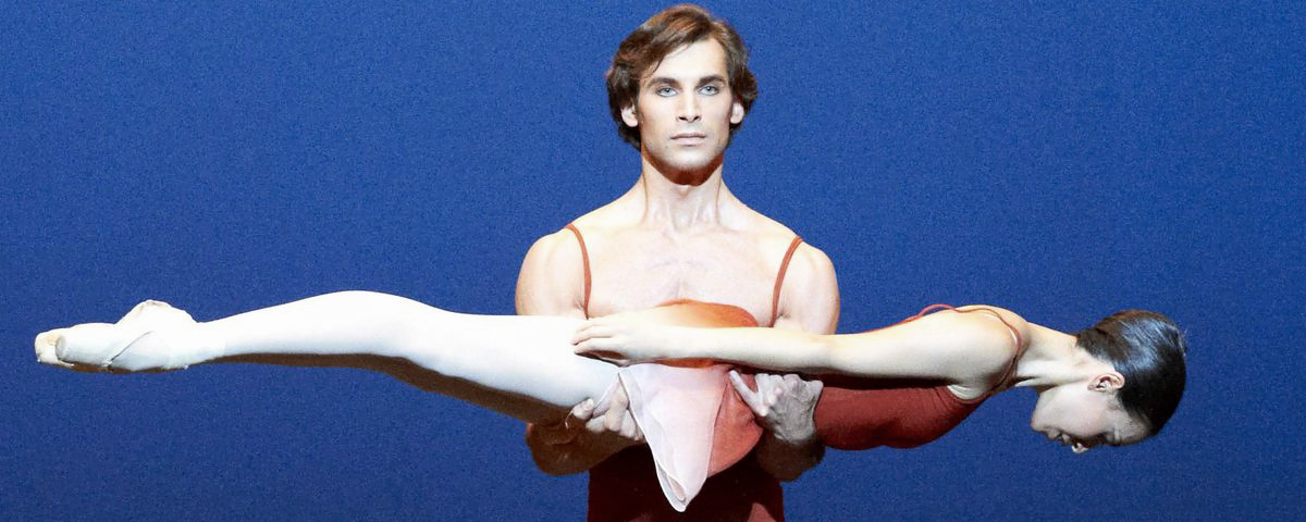 John Neumeiers &raquo;Bach Suite III&laquo;: Mihail Sosnovschi und Nina Pol&aacute;kov&aacute; (Archivbild) &copy; Wiener Staatsballett/Michael P&ouml;hn