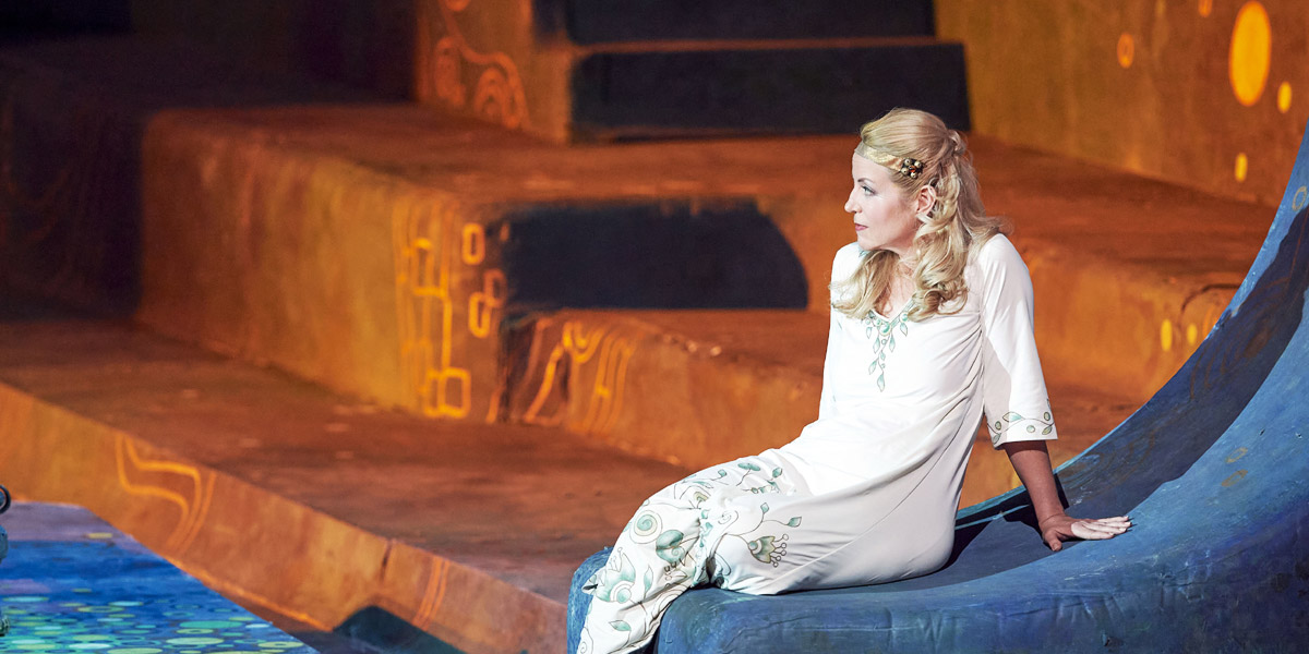 &raquo;Salome&laquo;: Herwig Pecoraro als Herodes und Lise Lindstrom in der Titelpartie &copy; Wiener Staatsoper GmbH/Michael P&ouml;hn