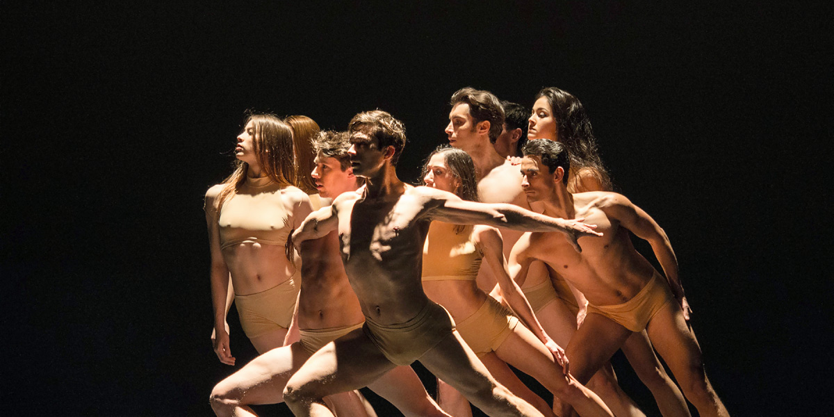 Ensemble-Scene aus John Neumeiers &raquo;Le Sacre&laquo; &copy; Wiener Staatsballett/Ashley Taylor
