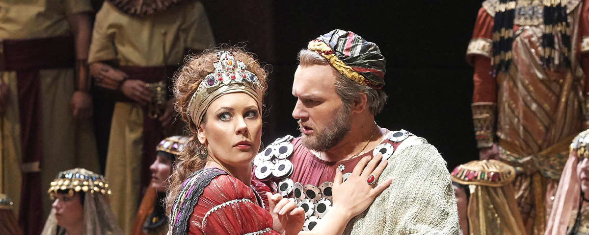 &raquo;Aida&laquo;, 2. Akt: Elena Guseva (Aida) und Simone Piazzola (Amonasro) &copy; Wiener Staatsoper GmbH/Michael P&ouml;hn