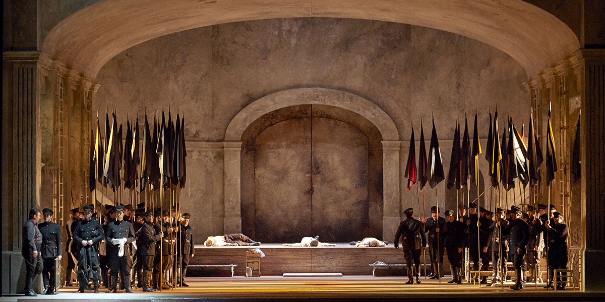&raquo;Il trovatore&laquo;, 3. Akt: Das Lager der Getreuen des Conte di Luna in der Interpretation Daniele Abbados &copy; Wiener Staatsoper GmbH/Michael P&ouml;hn