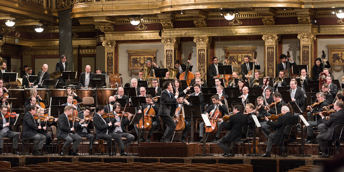 Philippe Jordan, Musikdirektor der Wiener Staatsoper, bei seinem ersten Abonnement-Konzert am Pult der Wiener Philharmoniker &copy; Wiener Philharmoniker/Terry Linke