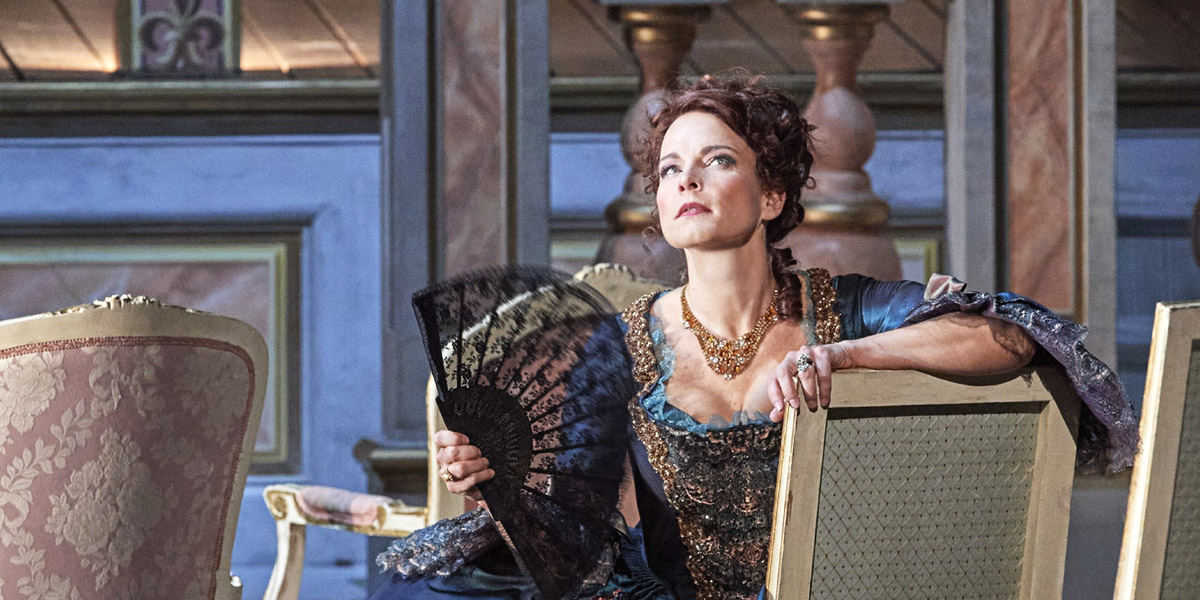 &raquo; Adriana Lecouvreur &laquo;, 3. Akt: Elīna Garanča bei ihrem Wiener Rollen-Debut als Principessa di Bouillon &copy; Wiener Staatsoper GmbH/Michael P&ouml;hn