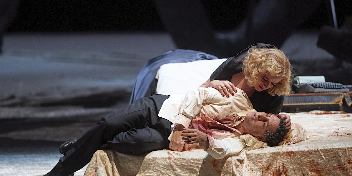 &raquo;&#8239;Werther&#8239;&laquo;, 4. Akt: Cl&eacute;mentine Margaine (Charlotte) und Juan Diego Fl&oacute;rez (Werther) &copy; Wiener Staatsoper GmbH/Michael P&ouml;hn