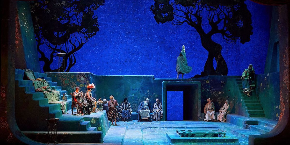 &raquo;&#8239;Salome&#8239;&laquo; im B&uuml;hnenbild und den Kost&uuml;men von J&uuml;rgen Rose &copy; Wiener Staatsoper GmbH/Michael P&ouml;hn
