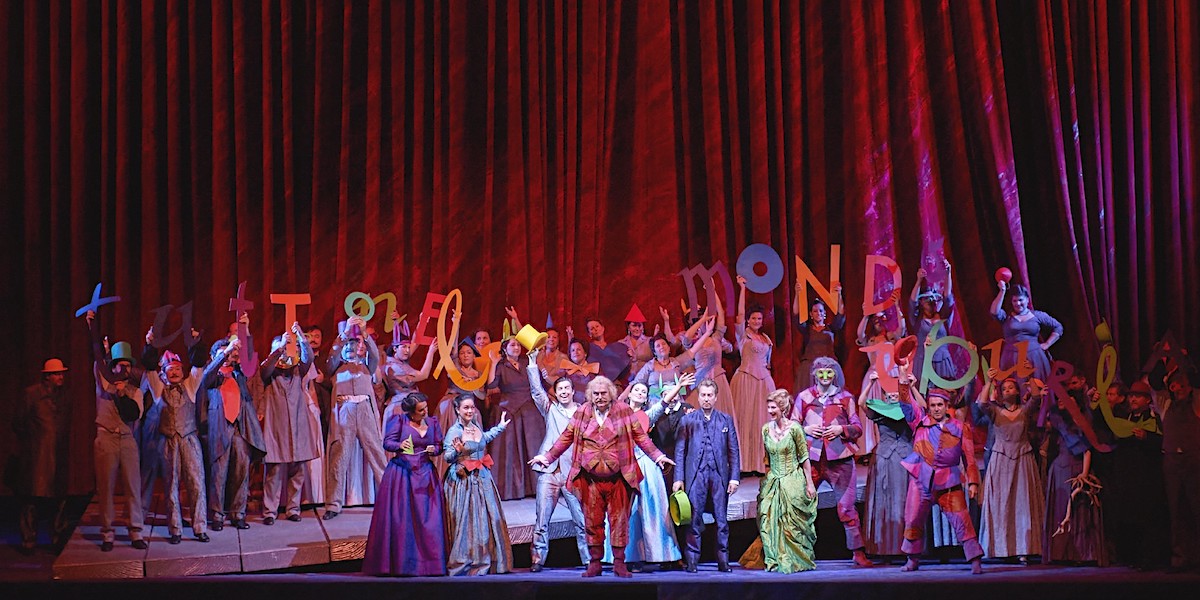 &raquo;&#8239;Falstaff&#8239;&laquo;, 3. Akt: <q lang="it"><em>Tutto nel mondo &egrave;&nbsp;burla</em></q> &copy; Wiener Staatsoper GmbH/Michael P&ouml;hn