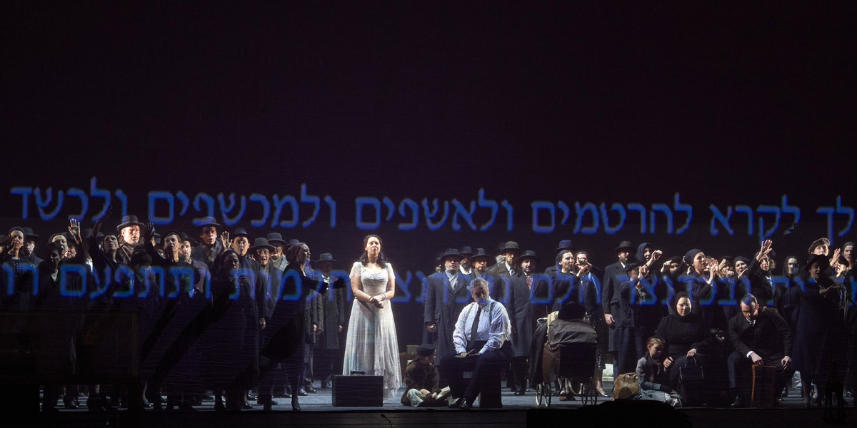 &raquo;Nabucco&laquo;: Szilvia V&ouml;r&ouml;s (Fenena), Riccardo Zanellato (Zaccaria) und der Wiener Staatsopernchor in der Inszenierung von G&uuml;nter Kr&auml;mer &copy; Wiener Staatsoper GmbH/Michael P&ouml;hn