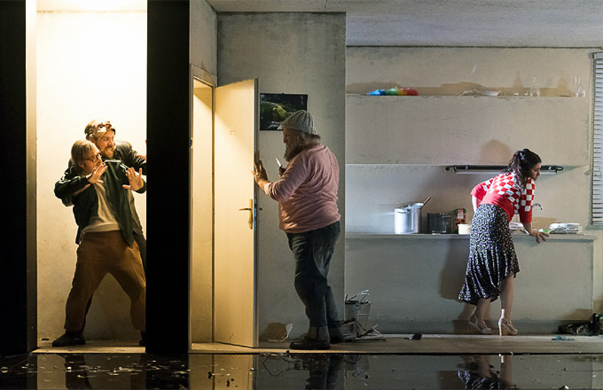 »Pagliacci«: Martin Fournier (Beppo), Audun Iversen (Tonio), Aldo di Toro (Canio) und Aurelia Florian (Nedda) in ihrer Aufführung © Oper Graz/Werner Kmetitsch